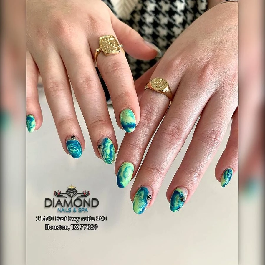 Top Trending Nail Art Design 